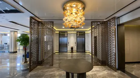 Ocean Delight Boutique Hotel Отели рядом с достопримечательностью «Порт Сихануквилл»