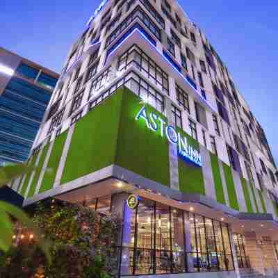 Aston Inn Pandanaran Hotel Exterior