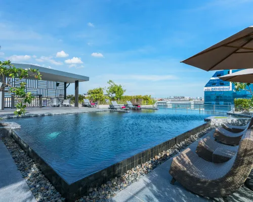 De Botan Srinagarindra Hotels near Seacon Square Shinakarin