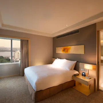 DoubleTree by Hilton Johor Bahru Hotels near JB Sentral Station