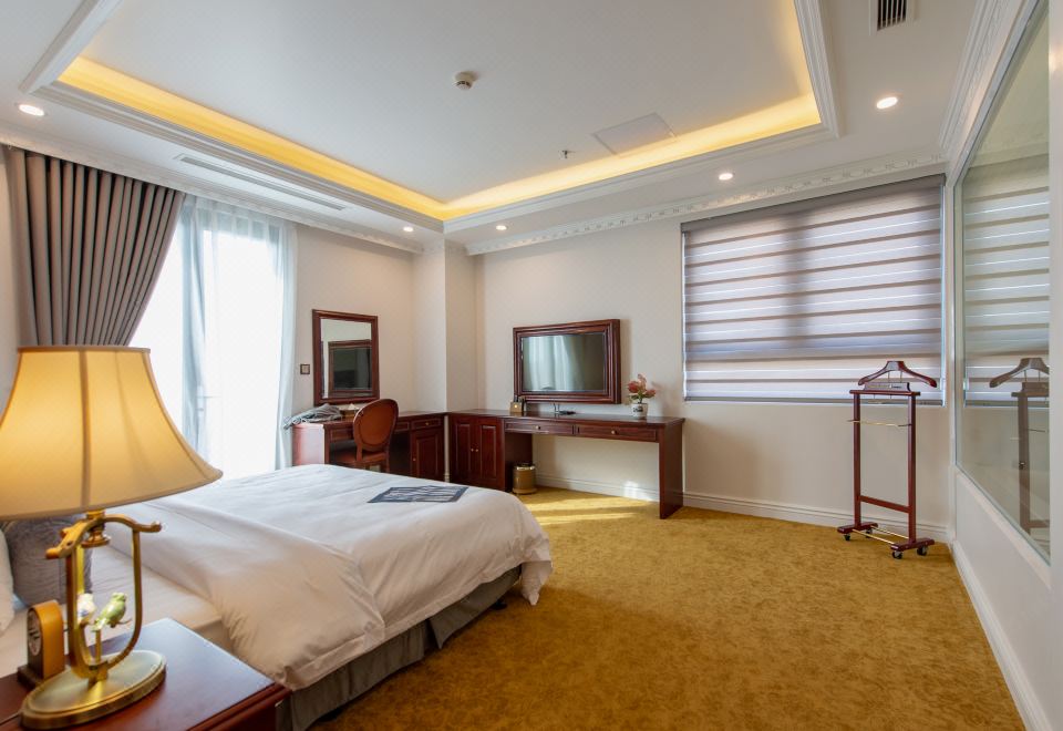 3. 더 샤인 오피스..