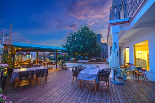 Weizhou Island Langwen Homestay - บังกะโล
