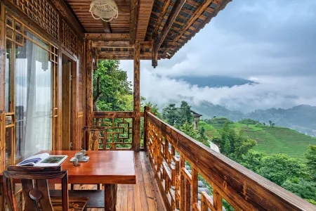 Xiangsu | Hongyao Diaojiaolou • Scenic and Cultural Beauty Inn (Longji Terraced Field Store)