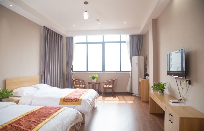 Xinganzhangwei Business Hotel