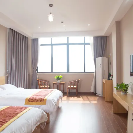 Xinganzhangwei Business Hotel