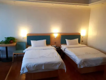 Kaiyuan Express Hotel Neixiang Отели рядом с достопримечательностью «Neixiang County Yamen (Administrative office or residence of the local official in imperial China)»