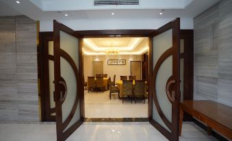 Jinying Hotel (Nanjing Xiaozhuang Metro Station)