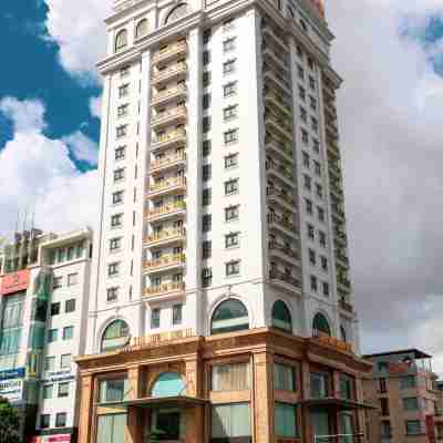 THE SHINE HOTEL Hotel Exterior