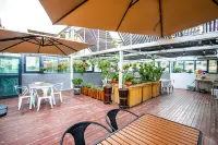 Sheng 45 Youth Hotel