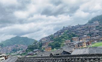 Qianhu Miao Village Yuyin Shanjian Homestay