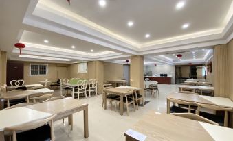 Moyo Hotel (Suzhou Hanshan Temple West Ring Road Sports Center)