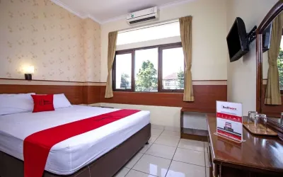RedDoorz Plus @ Wastu Kencana Hotels in Bandung Wetan