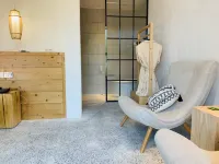 Qingxin · Rushi Inn