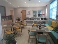 パイホテル（青州中百大廈宋城古城） - 駐車場