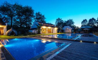 Creek Villa