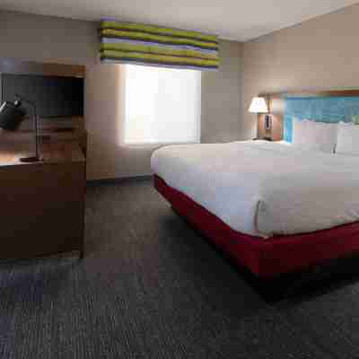 Hampton Inn Visalia Rooms