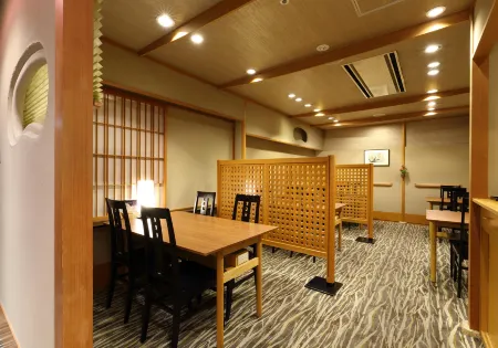 Nishitetsu Grand Hotel Отели рядом с достопримечательностью «BOSS E · ZO FUKUOKA»