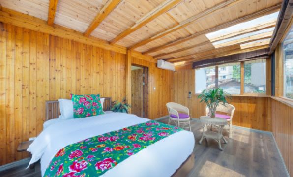 Floral Hotel ·Baimaya Fengxiang Yard hotel