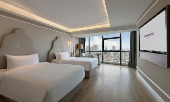 Mercure Hotel (Zhongshan Road Pedestrian Street Seaview)