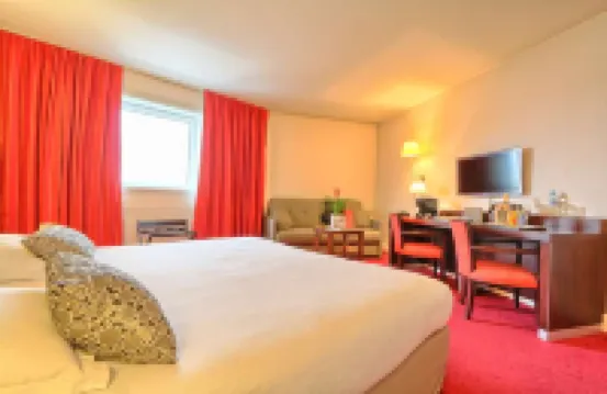 Golden Tulip CDG Airport Roissy Hotels in Roissy-en-France