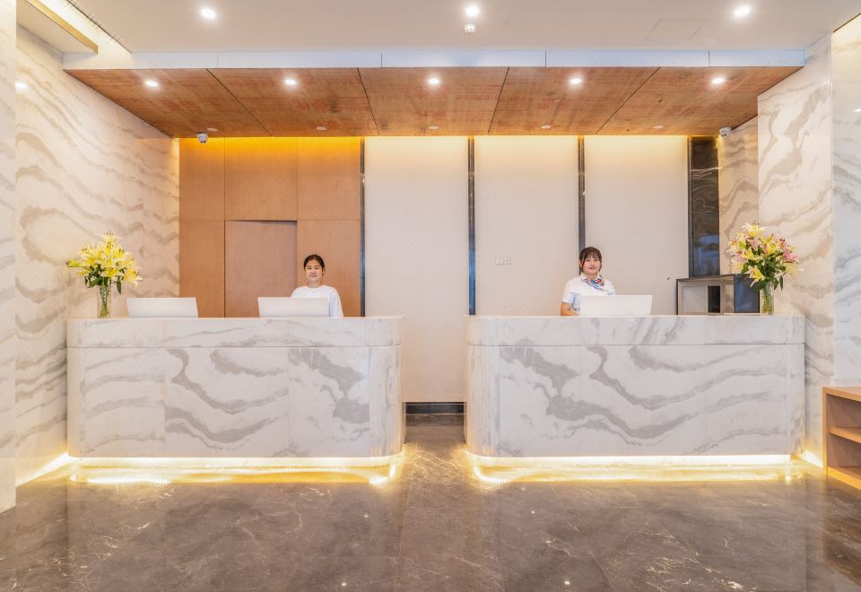 VX 호텔 주변 명소