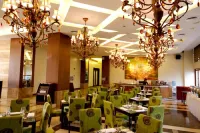The Avenue Plaza Hotel - breakfast