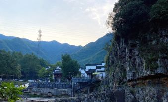 Xuan'an Resort Hotel (Moon Bay Scenic Area)