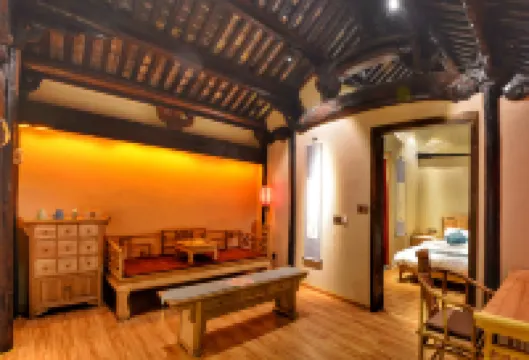 Lanxi Jiezi college fine bed and breakfast