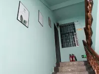 Xionghui Hotel - 2 Yıldız