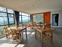 Shambhala Meshe Yunshang Tea Garden Resort Hotel