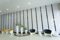 7Days Inn Hotel (Anlong Shifu Avenue) Hotels in Anlong