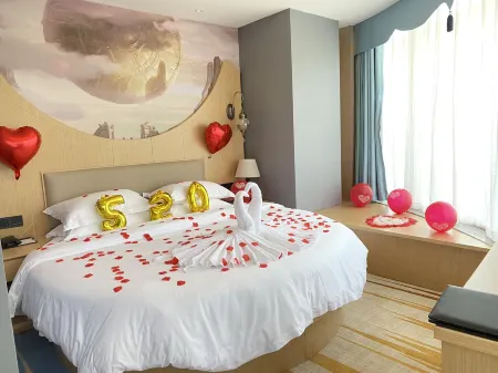 Huanya Oushilai Hotel