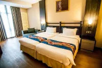 KK Times Square Hotel - 2-Star