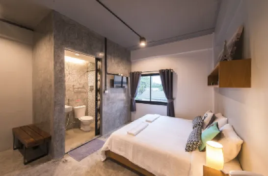 Sleep Station Hoteles cerca de Muelle Bandon