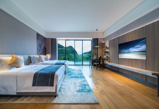 충칭 진푸산 량위 국제 리조트 호텔 전경