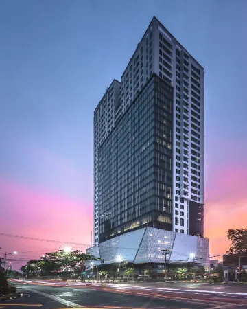 Oakwood Hotel & Residence Surabaya Отели в г. Mulyorejo