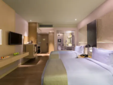 Holiday Inn New Delhi International Airport Hotels near Indira Gandhi Intl. Airport