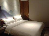 星程酒店(兰州马滩老街店) - 景观大床房(无窗)