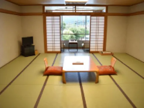 由布院壽花之莊酒店 鄰近狹霧台展望台的酒店