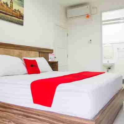 RedDoorz Plus Near Sukajadi 2 Rooms