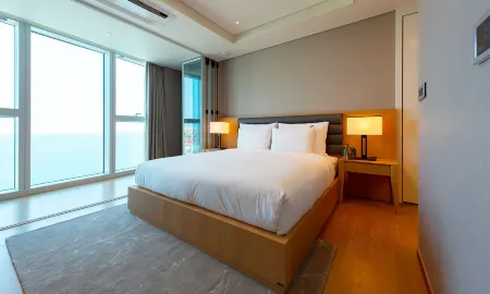 Lct Residence