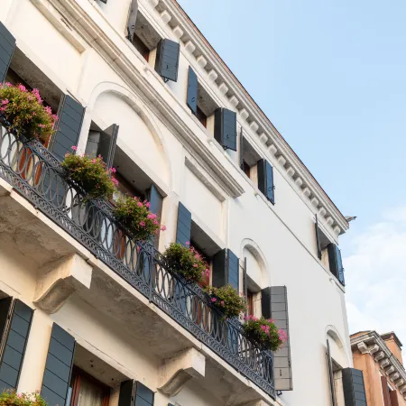 Ca' Bonfadini Historic Experience