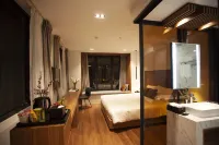 โคลลีน ดาลัต