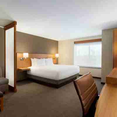 Hyatt Place Niagara Falls Rooms