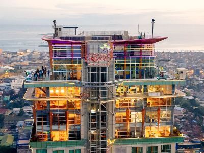 Crown Regency Hotel & Towers