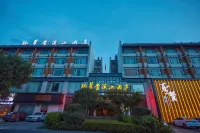 Wan Tsui Tong Riverside Hotel