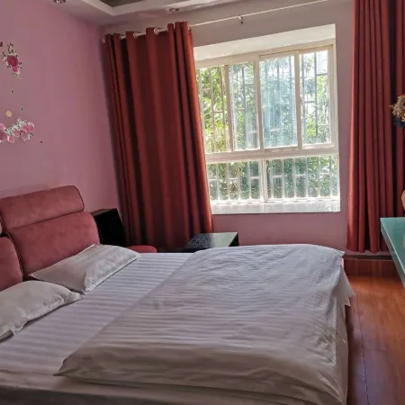 Lingyuan Hostel