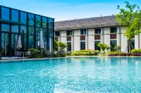 Ruyi Xiangye Hot Spring Hotel - Infinity Pools