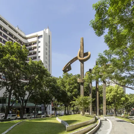 National Hotel Taichung Отели рядом с достопримечательностью «Аллея каллиграфии»