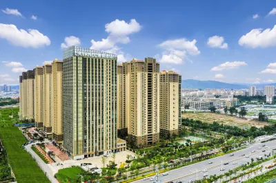 Lavande Hotel(Kunming dianchi exhibition center) Hotel in zona Huguo Qiaotou Local Snacks Street (South to International Trust Building)